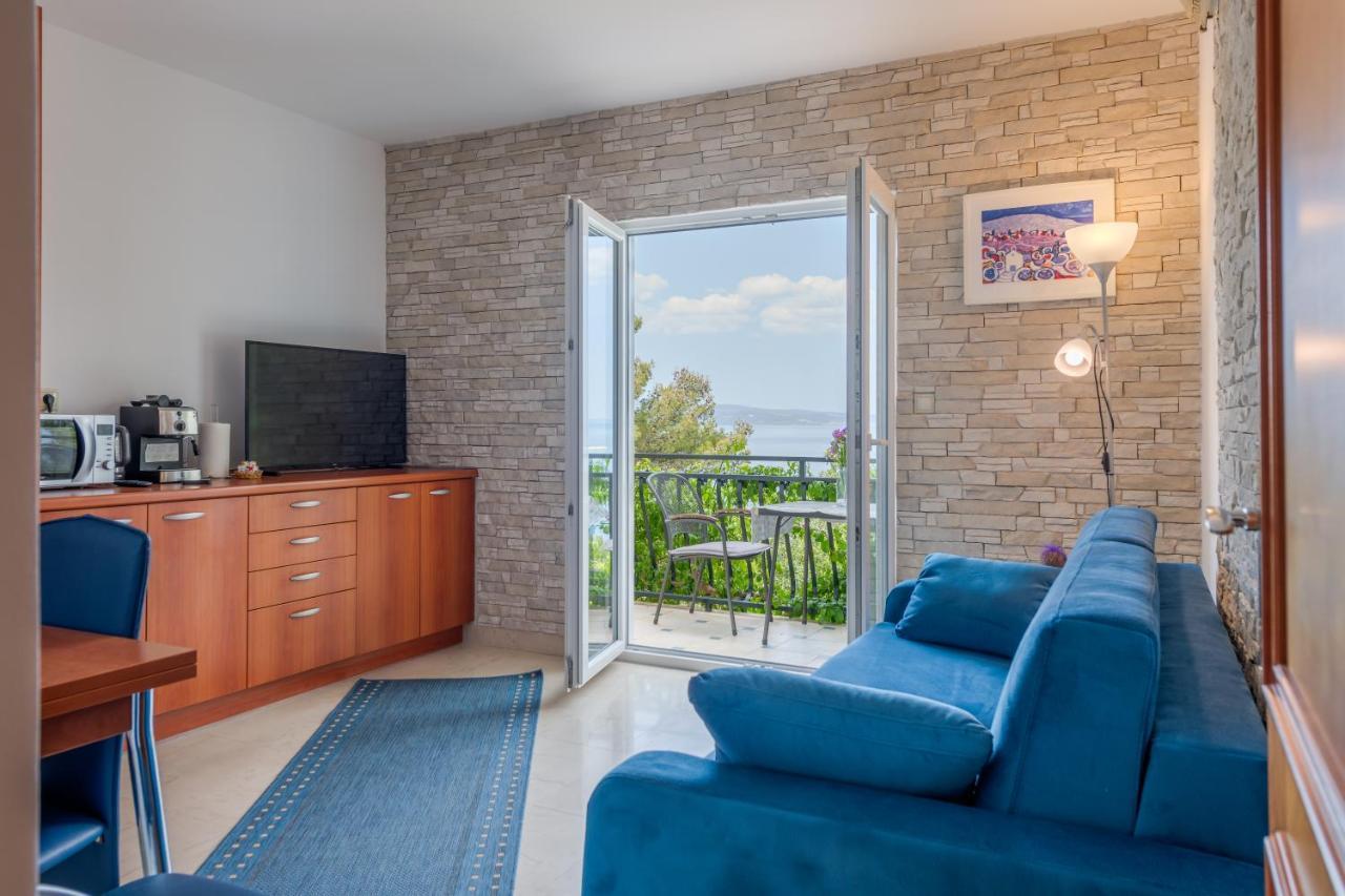 Apartmani Mirta Omis A Exterior foto